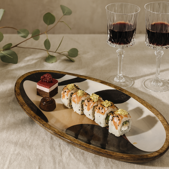 Comfy Homes Mango Wooden Serving Platter | Handcrafted Oval Shaped Natural Wood Tray | Durable, Food-Safe and Eco-Friendly | Platter for Snacks, Fruits, Appetizers and Kitchen Decor (Impressionist)